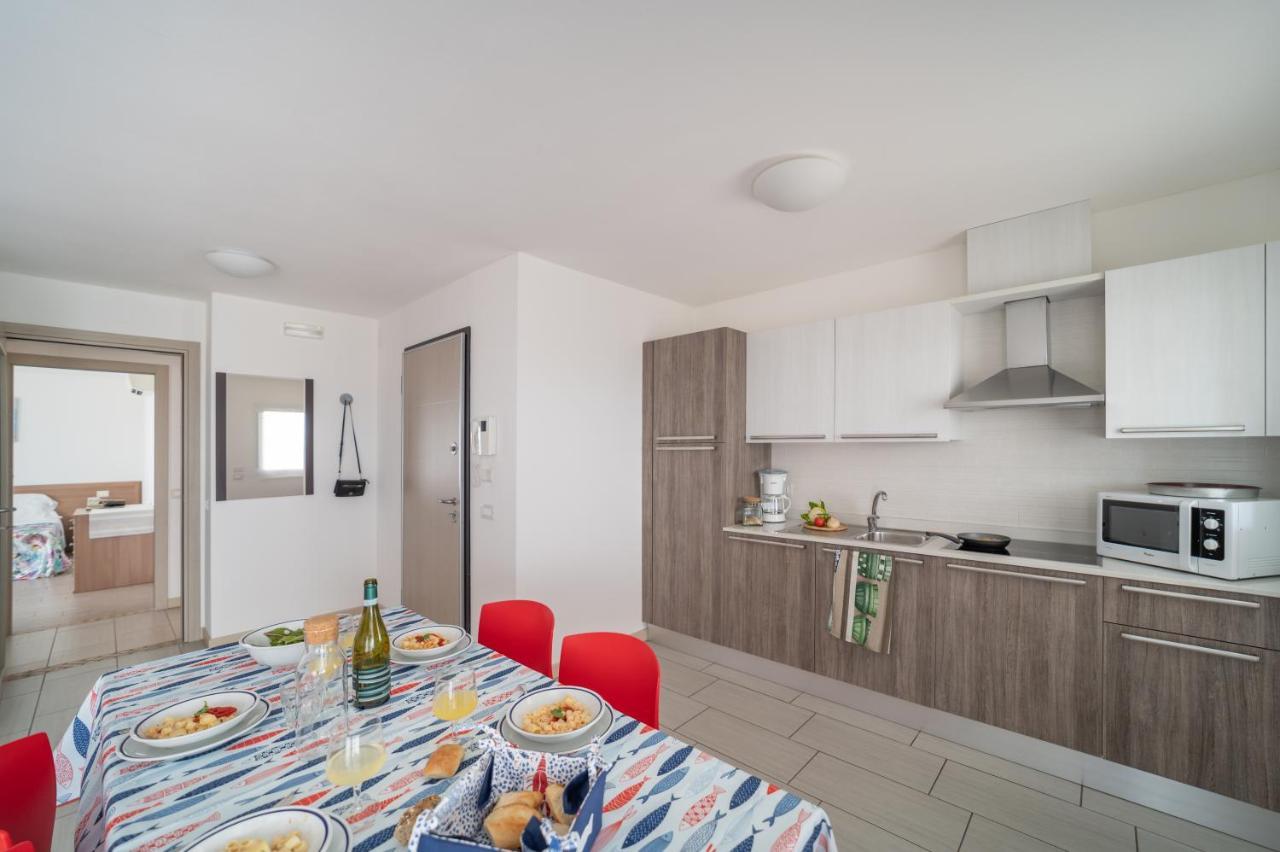 Residenza Monica Appartement Lignano Sabbiadoro Buitenkant foto